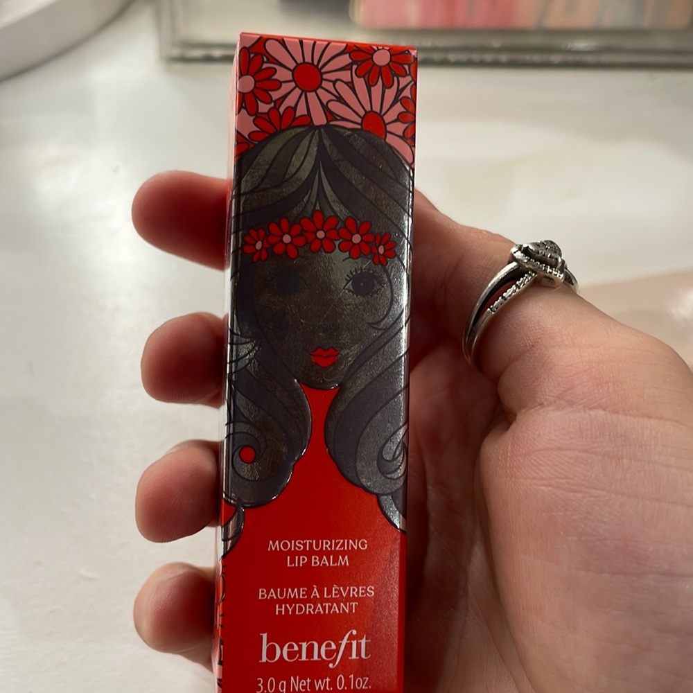 never used moisturizing lip balm by benefit